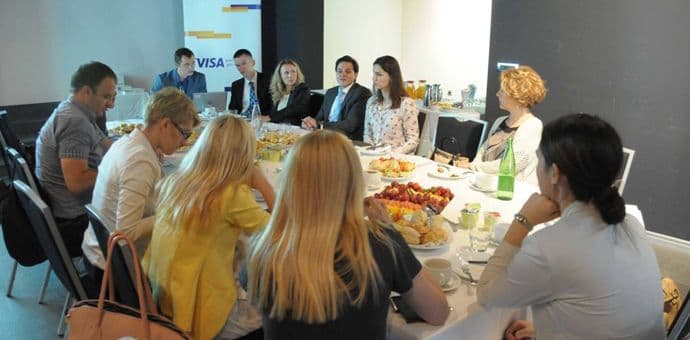 Plaćajte karticom - jeftinije je Plaćajte karticom - jeftinije je