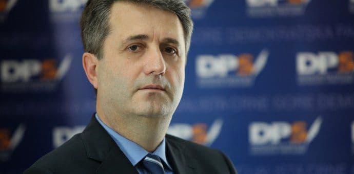 NUHODŽIĆ: Virus terorizma u regionu može se prenijeti i na Crnu Goru NUHODŽIĆ: Virus terorizma u regionu može se prenijeti i na Crnu Goru