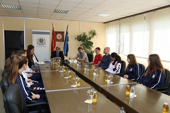 Srzentić primio odbojkašice "Galeba" Srzentić primio odbojkašice "Galeba"