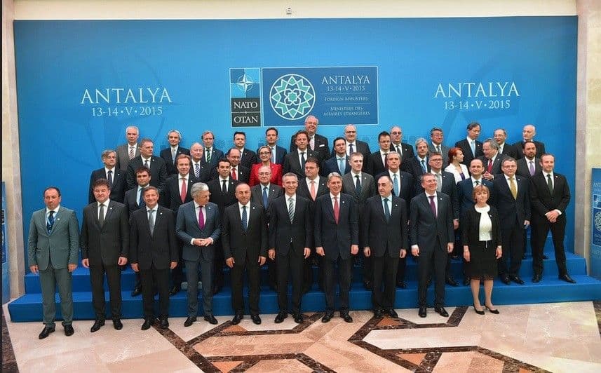 ČLANICE NATO-A: Pohvaljen napredak, nastaviti reforme ČLANICE NATO-A: Pohvaljen napredak, nastaviti reforme