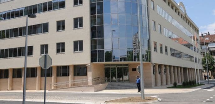 Pet lica osumnjičeno da je oštetilo povjerioce i državni budžet za skoro 1.400.000 eura Pet lica osumnjičeno da je oštetilo povjerioce i državni budžet za skoro 1.400.000 eura