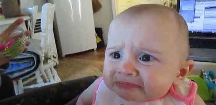 Ova beba nije ljubitelj avokada (VIDEO) Ova beba nije ljubitelj avokada (VIDEO)