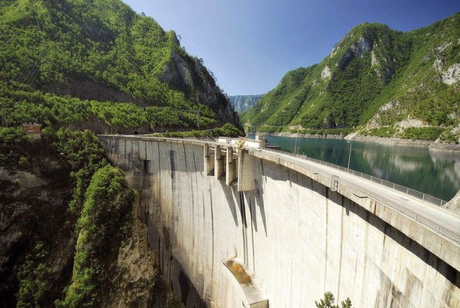 Potrebno graditi veće i srednje HE Potrebno graditi veće i srednje HE