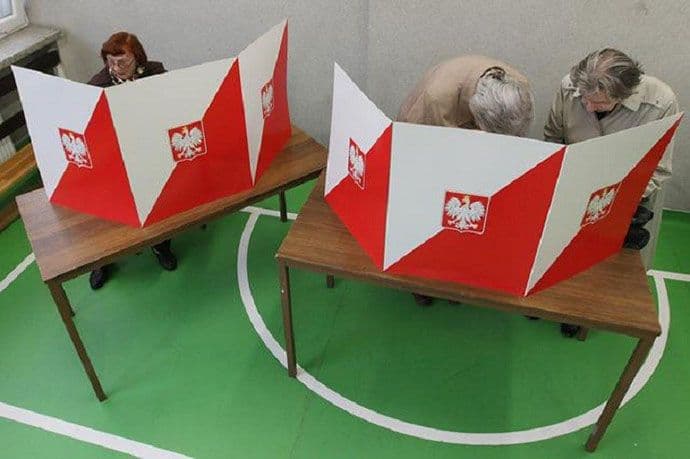 Poljaci danas biraju predsjednika Poljaci danas biraju predsjednika