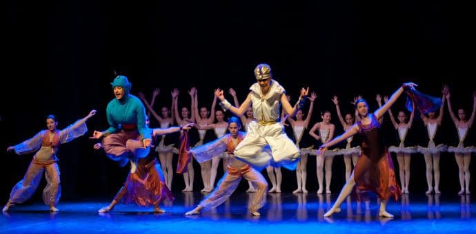 Trupa "Allegro" premijerno izvodi "Aladina" Trupa "Allegro" premijerno izvodi "Aladina"