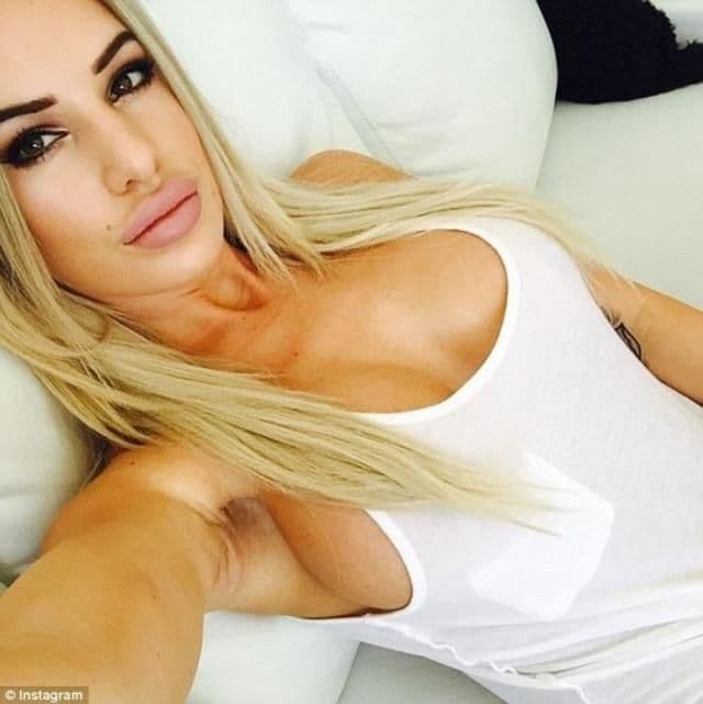 Ona je pobjegla od bogataša koji ju je vodio na povocu kao psa Ona je pobjegla od bogataša koji ju je vodio na povocu kao psa