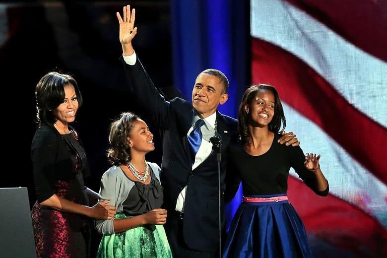 Obami nudi krave, ovce, koze za ruku njegove ćerke Obami nudi krave, ovce, koze za ruku njegove ćerke