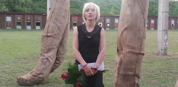 "Burning Way" Ivane Radovanović: "Šuplji ljudi" čudom spašeni "Burning Way" Ivane Radovanović: "Šuplji ljudi" čudom spašeni