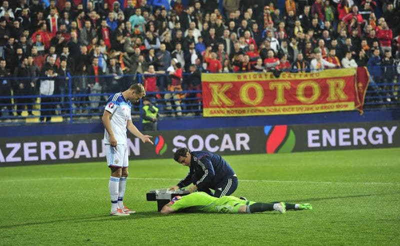 Zbog baklje na meču Rusija-Crna Gora: Vukićeviću mjesec zatvora i da plati 700 eura Zbog baklje na meču Rusija-Crna Gora: Vukićeviću mjesec zatvora i da plati 700 eura