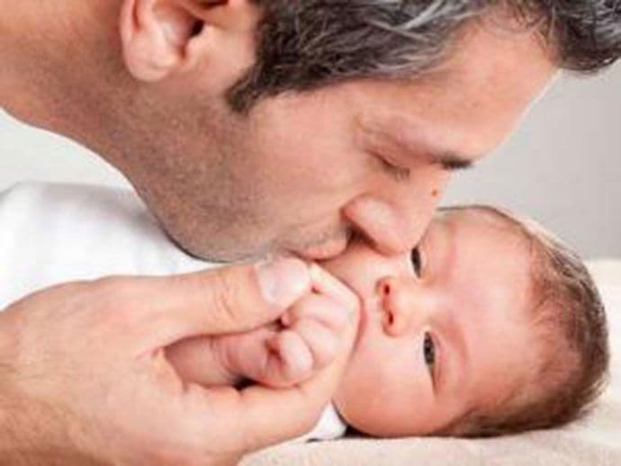 Švedska: Očevi tri mjeseca na plaćenom odsustvu Švedska: Očevi tri mjeseca na plaćenom odsustvu