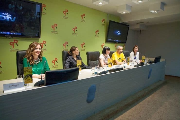 Sanja Vlahović otvara izložbu „Dinosaurusi: Džinovi Patagonije" Sanja Vlahović otvara izložbu „Dinosaurusi: Džinovi Patagonije"