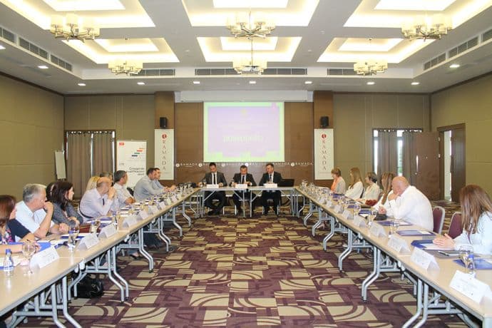 Okvir kvalifikacija i ishodi učenja kao podrška sistemu obezbjeđenja kvaliteta Okvir kvalifikacija i ishodi učenja kao podrška sistemu obezbjeđenja kvaliteta