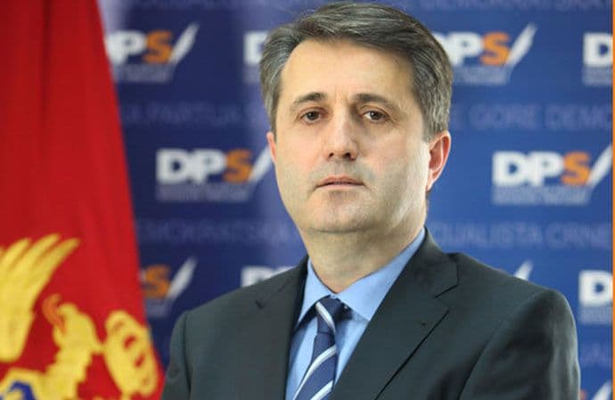 NUHODŽIĆ: Svi poslanici da poštuju zakon kada su u pitanju tajni podaci NUHODŽIĆ: Svi poslanici da poštuju zakon kada su u pitanju tajni podaci