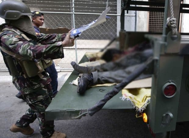 Filipini: U napadu islamista na džamiju ranjeno 15 ljudi Filipini: U napadu islamista na džamiju ranjeno 15 ljudi