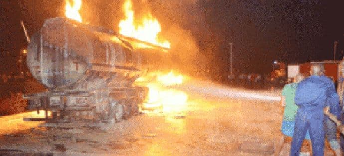 Nigerija: 69 ljudi poginulo u eksploziji cistijerne Nigerija: 69 ljudi poginulo u eksploziji cistijerne