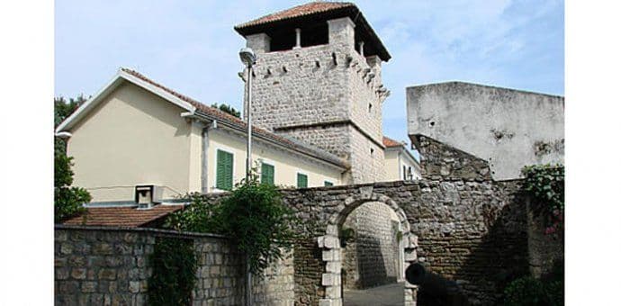 "Čarobni svet" Mire Kovačević u Ljetnjikovcu "Buća" "Čarobni svet" Mire Kovačević u Ljetnjikovcu "Buća"