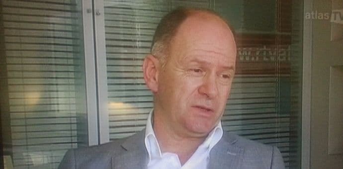 BEGOVIĆ: Ugovor za "Pinkove Zvezdice" mora biti raskinut sa punoljetstvom BEGOVIĆ: Ugovor za "Pinkove Zvezdice" mora biti raskinut sa punoljetstvom