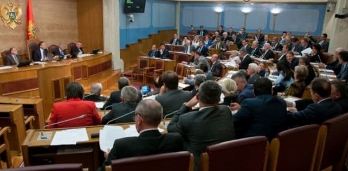 PROGRAMI POLITIČKIH PARTIJA: Sve u duhu liberté, égalité, fraternité… PROGRAMI POLITIČKIH PARTIJA: Sve u duhu liberté, égalité, fraternité…