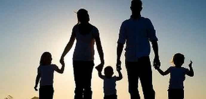 Najsrećnije porodice su one sa troje ili više djece? Najsrećnije porodice su one sa troje ili više djece?