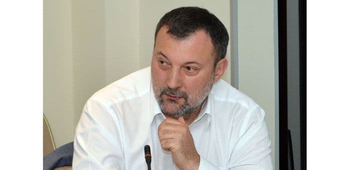 MARKOVIĆ: Tražiću od VDT-a i UP da ispitaju Canovićeve prijetnje zbog poređenja sa „Šarli ebdoom“ MARKOVIĆ: Tražiću od VDT-a i UP da ispitaju Canovićeve prijetnje zbog poređenja sa „Šarli ebdoom“