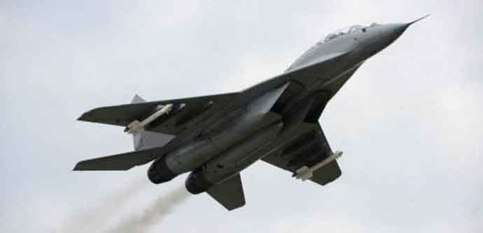 U Rusiji se srušio MiG-29, piloti se katapultirali U Rusiji se srušio MiG-29, piloti se katapultirali