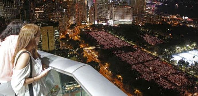U Hongkongu održan pomen na žrtve Tjenanmena (FOTO) U Hongkongu održan pomen na žrtve Tjenanmena (FOTO)
