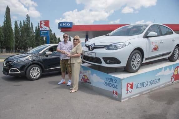 JUGOPETROL: Automobil Božidaru Staniću JUGOPETROL: Automobil Božidaru Staniću