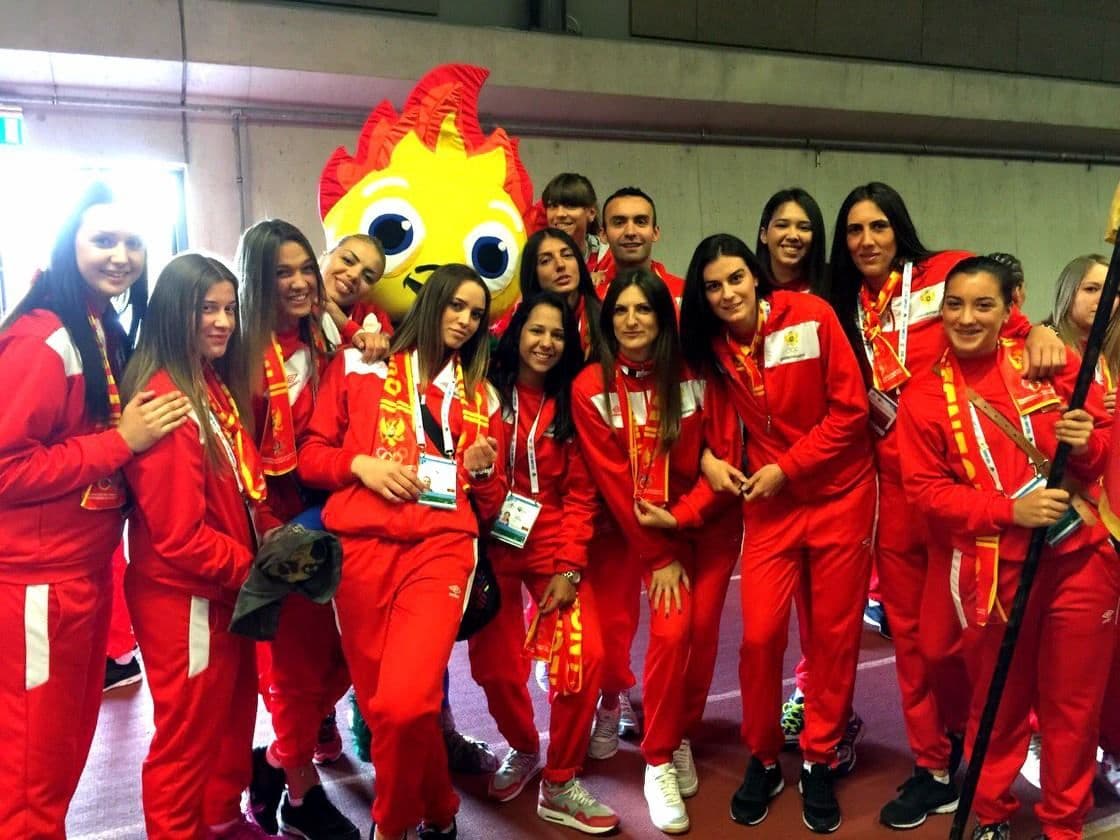 Odbojkašice do zlata bez izgubljenog seta! Odbojkašice do zlata bez izgubljenog seta!