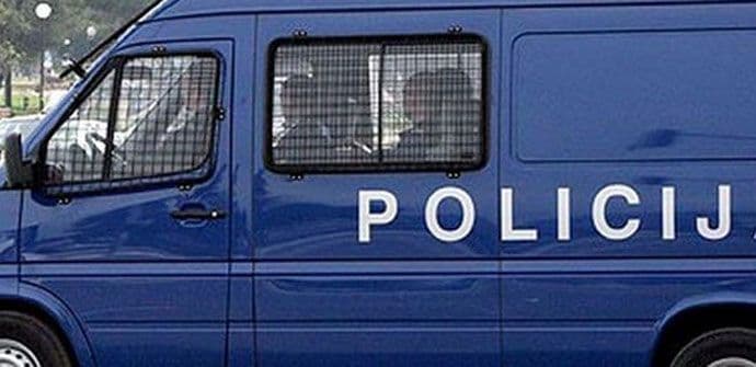 Pobjegli iz "marice" dok su ih vodili na saslušanje Pobjegli iz "marice" dok su ih vodili na saslušanje