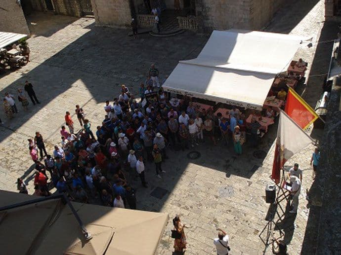 Protestni skup: Kotorani ne daju pijacu  Protestni skup: Kotorani ne daju pijacu