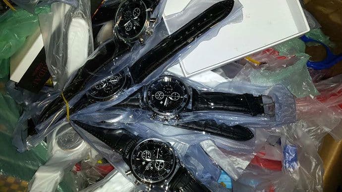 Na Dobrakovu zaplijenjena roba vrijedna oko 4.300 eura Na Dobrakovu zaplijenjena roba vrijedna oko 4.300 eura