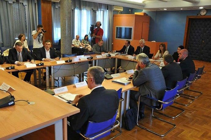 FABRIS: Nerealan scenario o bankrotu države  FABRIS: Nerealan scenario o bankrotu države