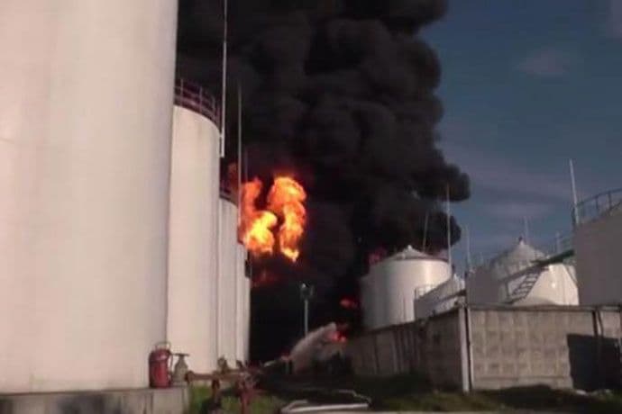 Gori skladište goriva u Ukrajini Gori skladište goriva u Ukrajini