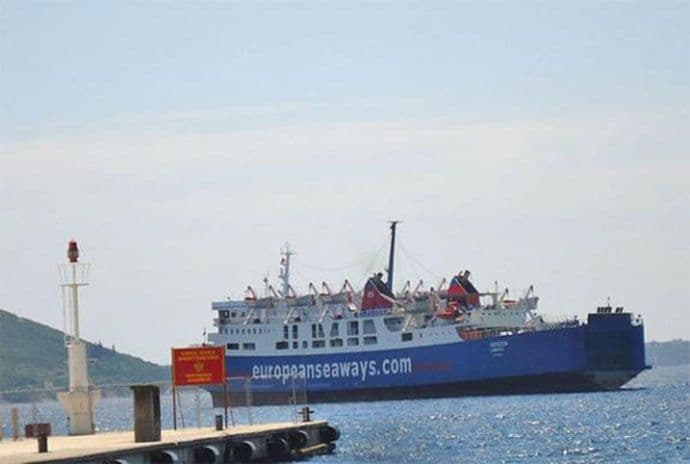 Trovanje plinom: Dva pomorca i dalje životno ugrožena Trovanje plinom: Dva pomorca i dalje životno ugrožena