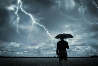 Na snazi narandžasti i žuti meteoalarm: Danas moguće vremenske nepogode i grad