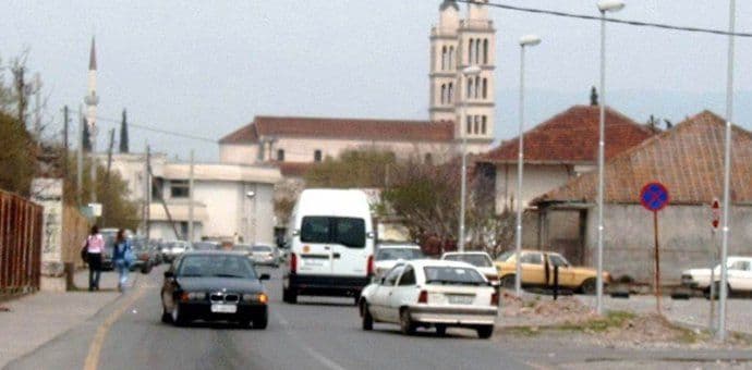 Uhapšen Vilson Popaj zbog sumnje da je pokušao da ubije Roberta Bikaja Uhapšen Vilson Popaj zbog sumnje da je pokušao da ubije Roberta Bikaja