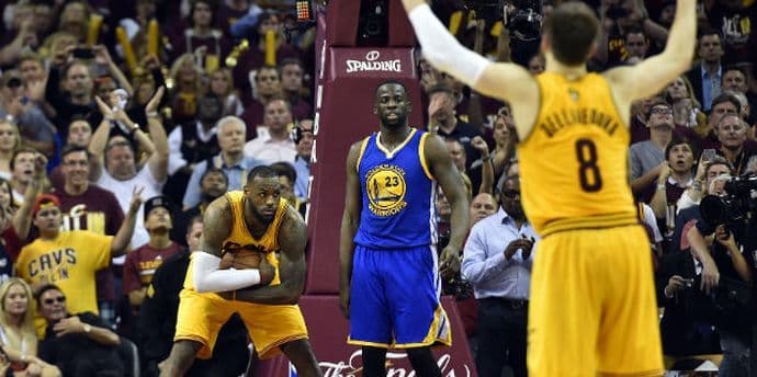 NBA: Nevjerovatni Džejms vodio Klivlend do 2-1 NBA: Nevjerovatni Džejms vodio Klivlend do 2-1