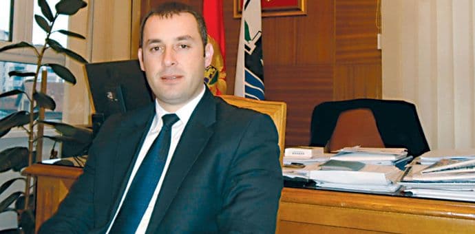 ŠĆEKIĆ: Uskoro odluka o Nikoliću kao počasnom građaninu Berana ŠĆEKIĆ: Uskoro odluka o Nikoliću kao počasnom građaninu Berana