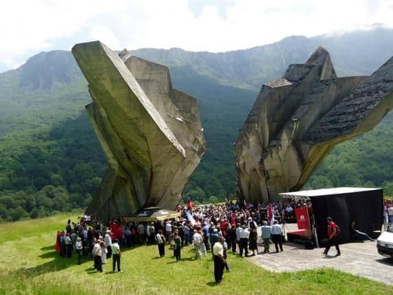Borci NOR-a iz Podgorice na susretima na Tjentištu Borci NOR-a iz Podgorice na susretima na Tjentištu