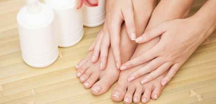 Njegujući piling za stopala i pete Njegujući piling za stopala i pete