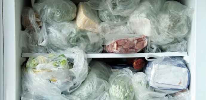 Ovaj trik sprječava stvaranje leda u zamrzivaču Ovaj trik sprječava stvaranje leda u zamrzivaču