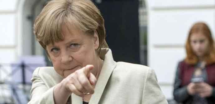 MERKEL: Jak euro otežava reforme MERKEL: Jak euro otežava reforme