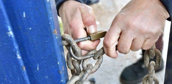 Mađarska zbog izbjeglica zatvara granicu sa Srbijom? Mađarska zbog izbjeglica zatvara granicu sa Srbijom?