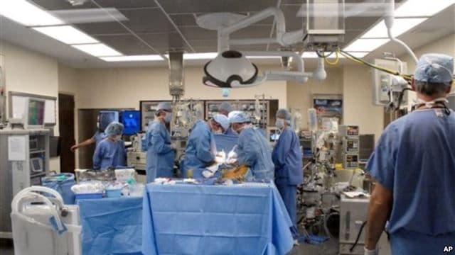 Pacijent kome je presađen penis uskoro postaje otac Pacijent kome je presađen penis uskoro postaje otac