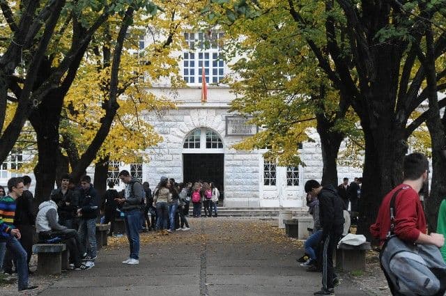 Sjutra počinje upis u srednje škole Sjutra počinje upis u srednje škole