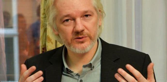 Tužioci iz Švedske ispitaće Asanža u Londonu tokom juna ili u julu Tužioci iz Švedske ispitaće Asanža u Londonu tokom juna ili u julu