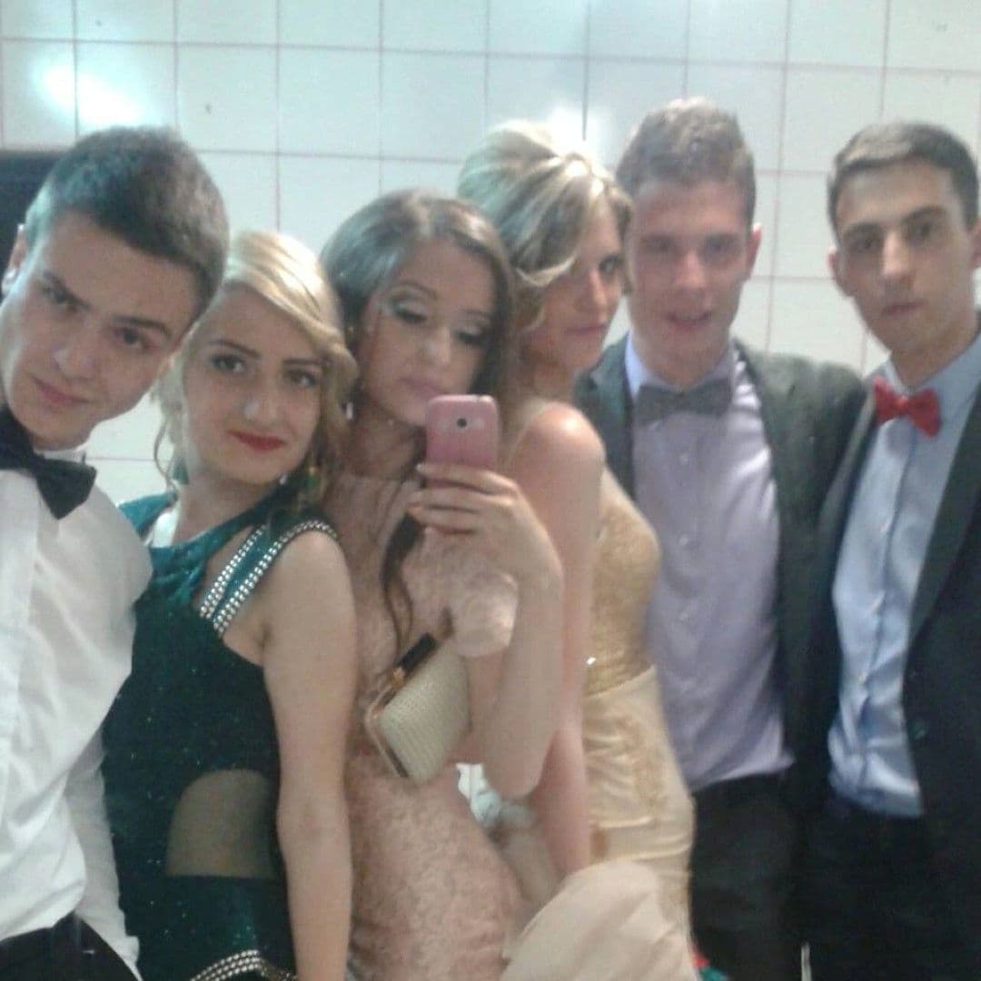 Pobjedin nagradni konkurs – Pošalji svoj maturski selfi Pobjedin nagradni konkurs – Pošalji svoj maturski selfi