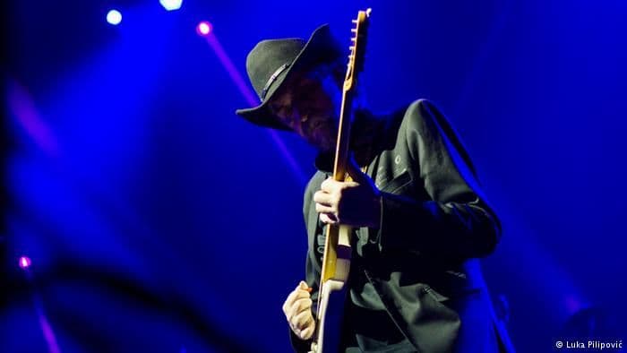 Muzika: Čačanski Točak Muzika: Čačanski Točak