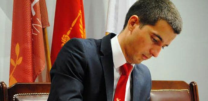 Bečić: Ministar ekonomije da dođe u Nikšić i pomogne rudarima Bečić: Ministar ekonomije da dođe u Nikšić i pomogne rudarima