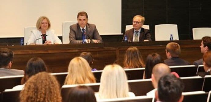 O poljoprivrednoj politici i iskustvu Poljske u periodu pristupanja EU O poljoprivrednoj politici i iskustvu Poljske u periodu pristupanja EU